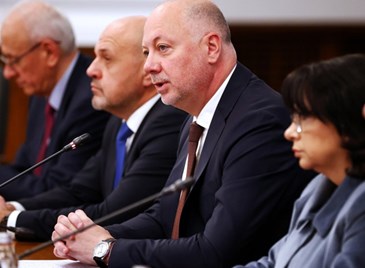 Социалните партньори подкрепиха бюджета на ДОО Социалните партньори подкрепиха бюджета на ДОО