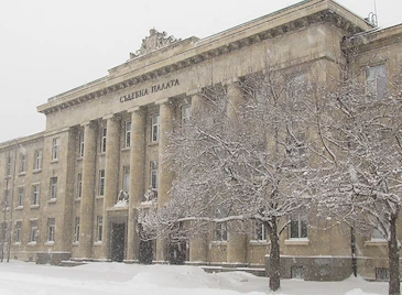 Съдът остави в ареста 30-годишния мъж, обвинен за убийството на улица "Чипровци" Съдът остави в ареста 30-годишния мъж, обвинен за убийството на улица "Чипровци"