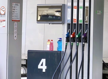 Държавата спи, докато горивата хвърчат към 1,60 евро Държавата спи, докато горивата хвърчат към 1,60 евро