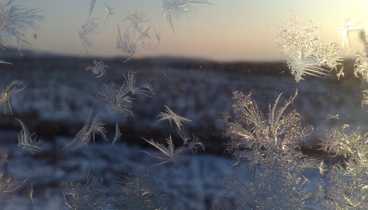 Днес минималните температури ще са между минус 12° и минус 7°