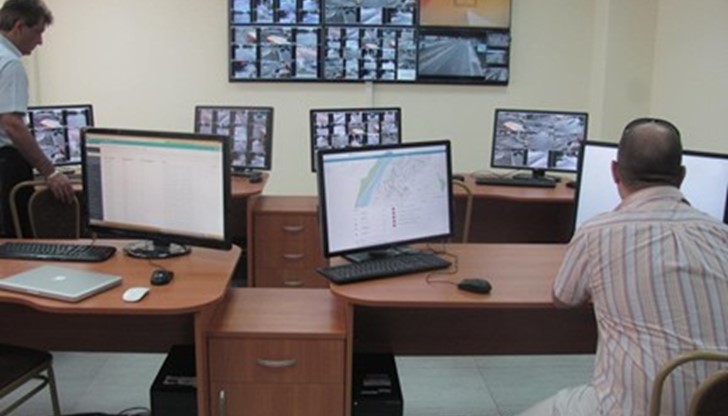 Нов център за контрол и управление слага ред в градския транспорт на Русе Нов център за контрол и управление слага ред в градския транспорт на Русе