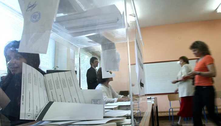 Партийни щабове се готвят да поискат удължаване на изборния ден от Централната избирателна комисия