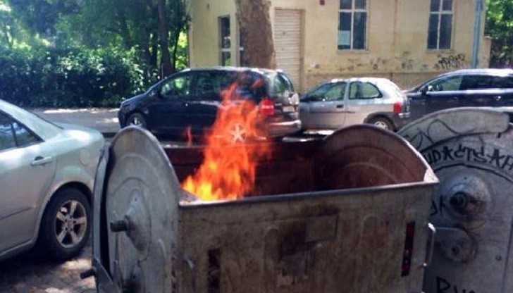 Запалването е било в метален контейнер за смет  /снимката е илюстративна/