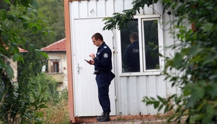 Парите за пълнене на подземните галерии свършиха, ченгета пазят дупките