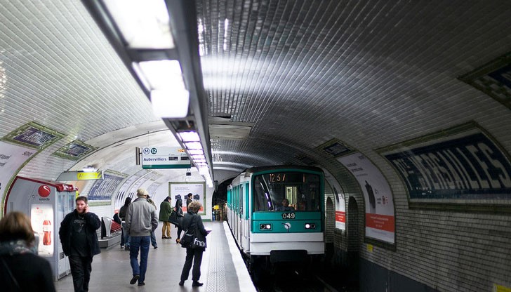 Въоръжени цивилни служители ще има от утре във влаковете и метрото във Франция / Снимката е илюстративна