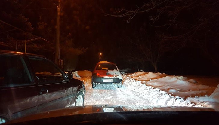 За съжаление в тежките зимни условия по пътищата толерантността остава някъде на заден план...