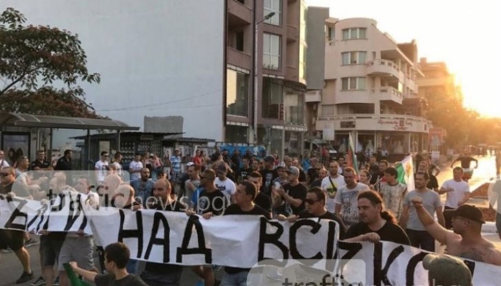 Специален полицейски дрон следи мащабната акция в Асеновград