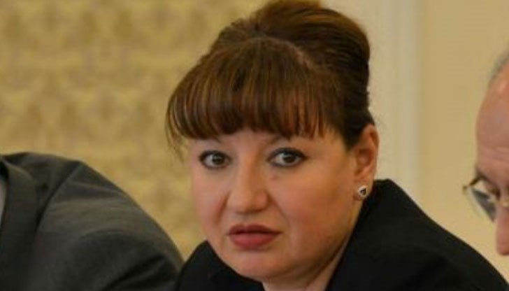Парламентът избра депутатът от ГЕРБ Анна Александрова за председател на Комисията по правни въпроси