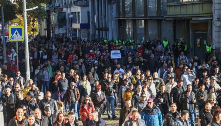 Протести обхванаха цялата страна