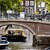 Микробус с туристи падна в канал на Амстердам
