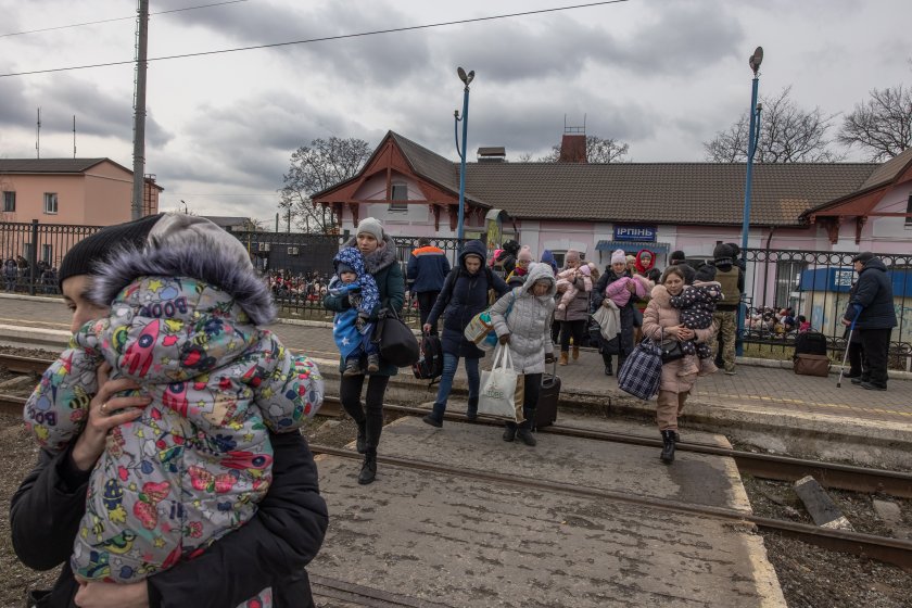 Регистрацията за временен статут на украинските бежанци е спрянаТова съобщи