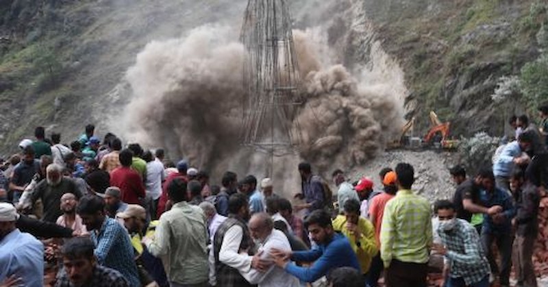 10 души са загинали по време на строителството на тунел
