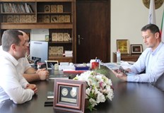 Кметът на Русе разговаря с ректора на Икономическия университет във ВарнаПенчо
