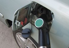 Шофирането газ спирачка е вредно за портфейлаЦените в последните месеци на