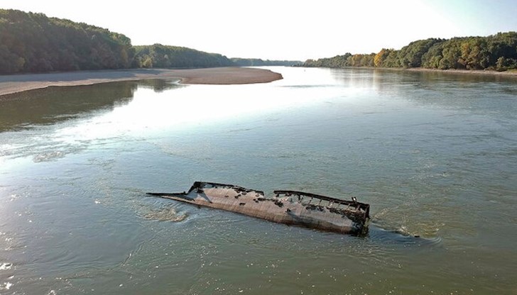 Ниските нива на водите в реката разкриха потънали германски кораби от Втората световна война