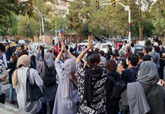 Страната е обхваната от протести заради смъртта на 22 годишната кюрдка