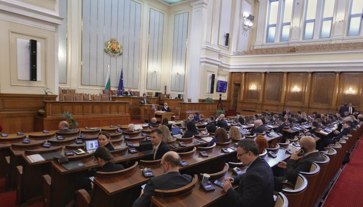 В програмата на депутатите е включено и разглеждане на промени в Закона за отбраната и въоръжените сили на Република България