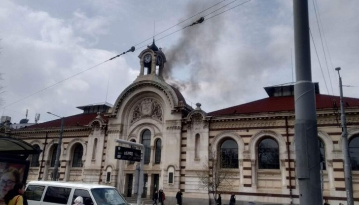 Запалил се е въздуховод