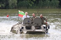 Русенски военни тренираха за защита при бедствия край Николово