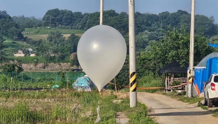 На границата са били засечени повече от 90 такива балона