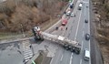 Българин се преобърна с камиона си на магистрала в Сърбия