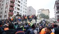 Арестуваха двама души за срутения блок в Истанбул