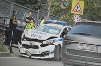 Лек автомобил се сблъска челно в полицейска кола в София