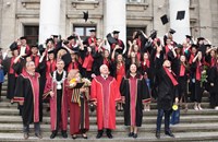Юридическият факултет на РУ тържествено връчи дипломите на випуск 2024