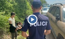 Издирват шофьор, превозвал мигранти в Казанлък