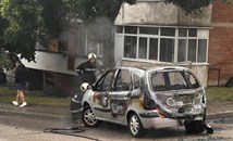 Автомобил във Велико Търново пламна по време на гръмотевична буря
