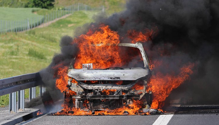 32-годишният мъж от Крумово е изгорял в колата си / снимката е илюстративна /