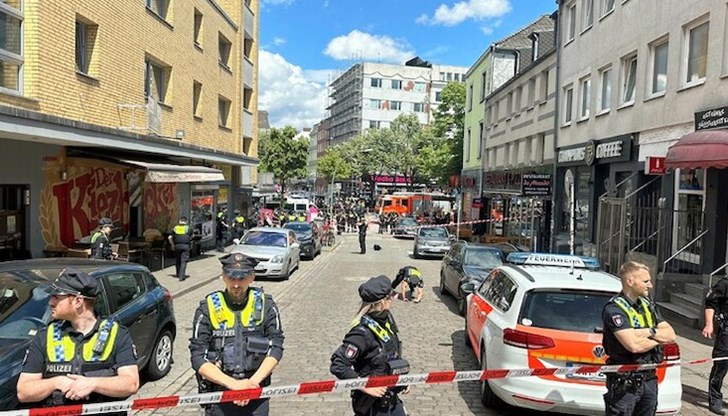 В момента на пострадалия се оказва медицинска помощ