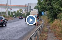 Катастрофа с румънска цистерна и кола с белгийска регистрация на булевард "България"