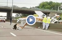 Самолет се разби на магистрала край Париж