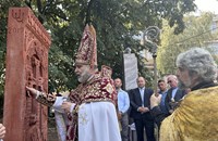 Осветиха хачкар в двора на Арменската църква в Русе