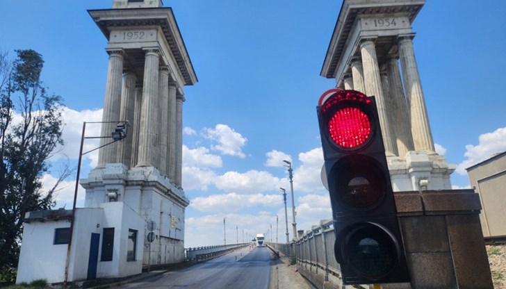 Ремонтът на Дунав мост допълнително усложнява ситуацията