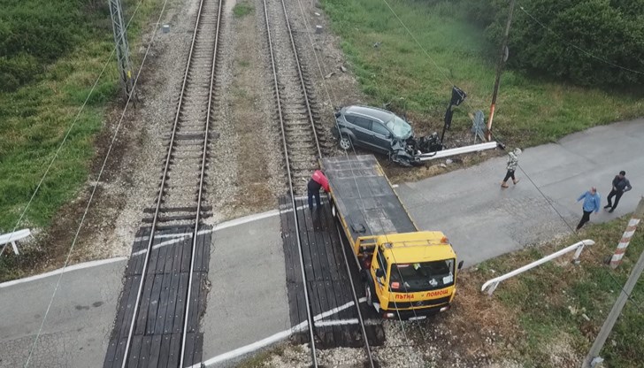 Движението на влаковете в Северозападна България е било прекъснато за часове