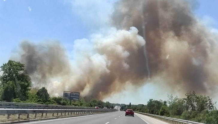 Причината е задимяване от пожар