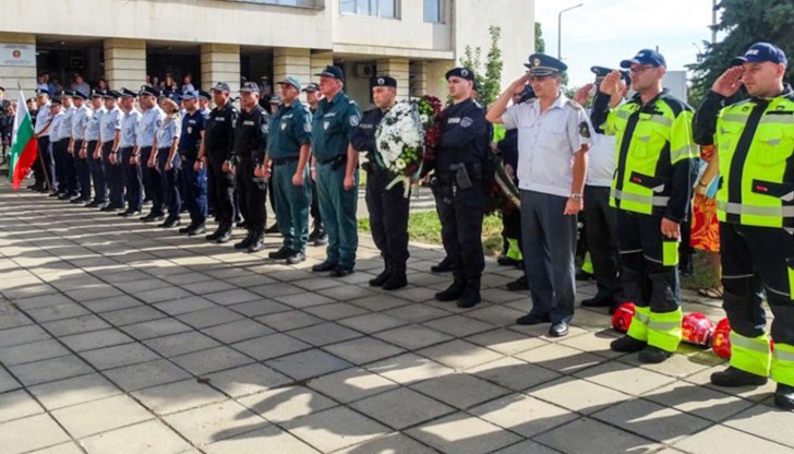 Пред сградата на ОДМВР – Русе се състоя тържествената церемония