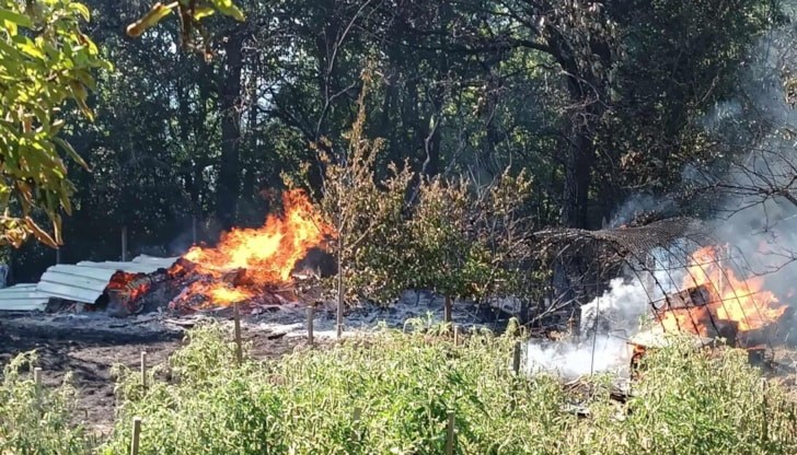 Мъж запали сено, което доведе до разрастване на пожар