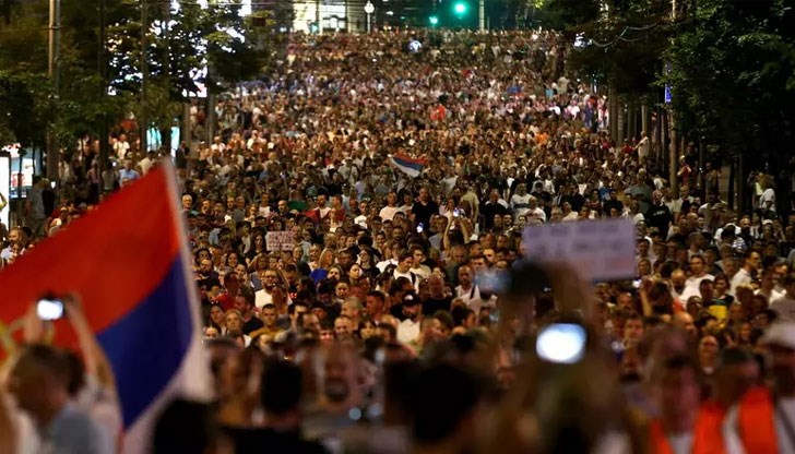 Не е вярно и твърдението, че САЩ се месят в протестите в Сърбия срещу добива на литий, заявиха от американския държавен департамент