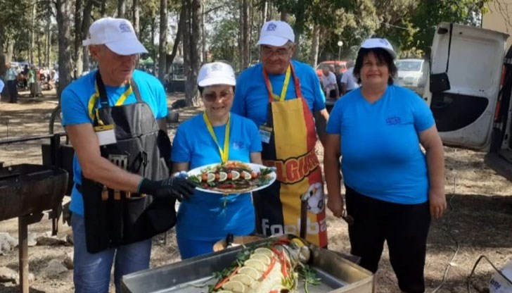 Истинска атракция стана традиционната риба на чеверме