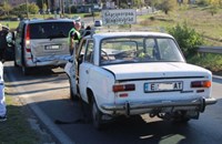 "Лада" в "Мерцедес" катастрофираха челно в Благоевград