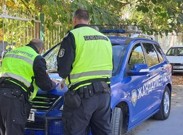 Задържаха двама души при полицейска операция в Русенско