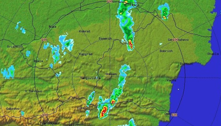 Облачно ще бъде над цялата страна, а валежите ще са най-интензивни на изток и в Родопите