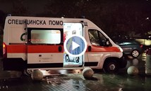 16 младежи заседнаха в асансьора на Мол Русе