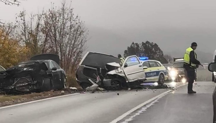 Движението в участъка е затруднено