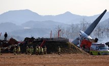 Пътнически самолет се разби в Южна Корея