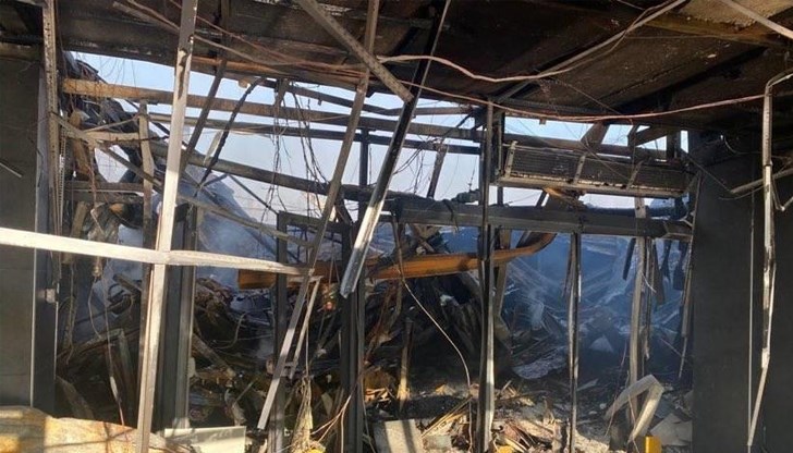 Силни експлозии отекнаха минути след обявяването на тревогата Силни експлозии отекнаха минути след обявяването на тревогата