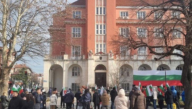 Граждани излязоха на втори протест срещу безводието в региона